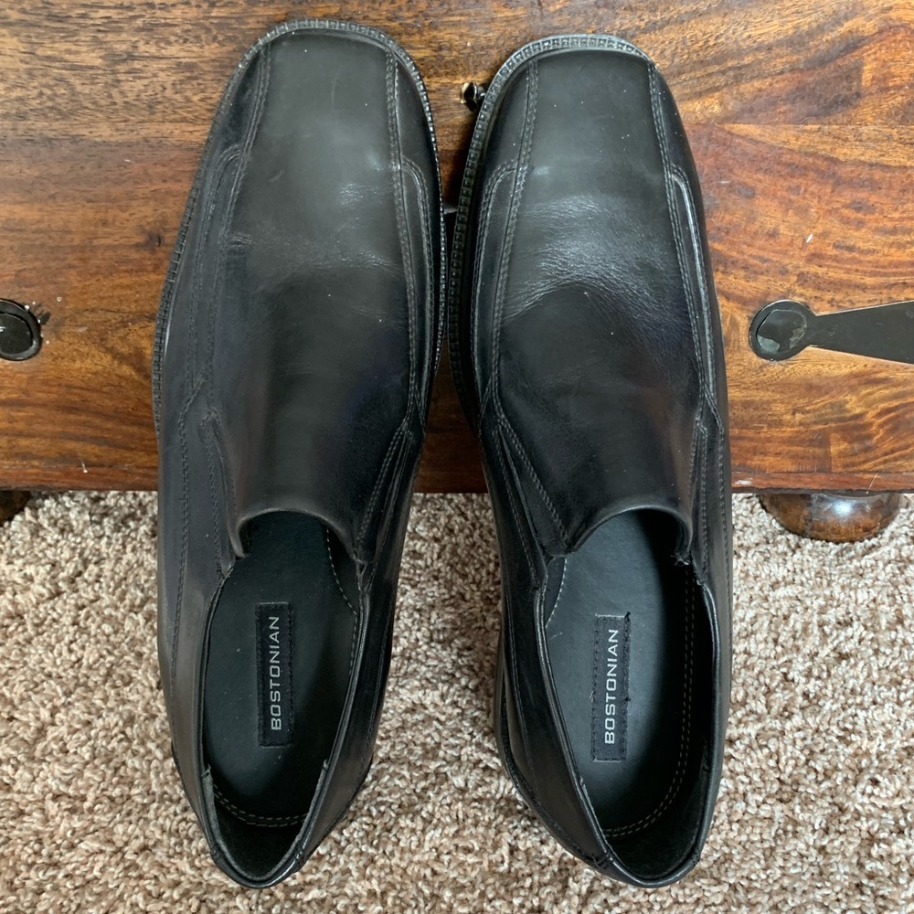 Men’s Bostonian loafers